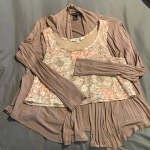 Flowered crop top with cardigan (Forever 21)